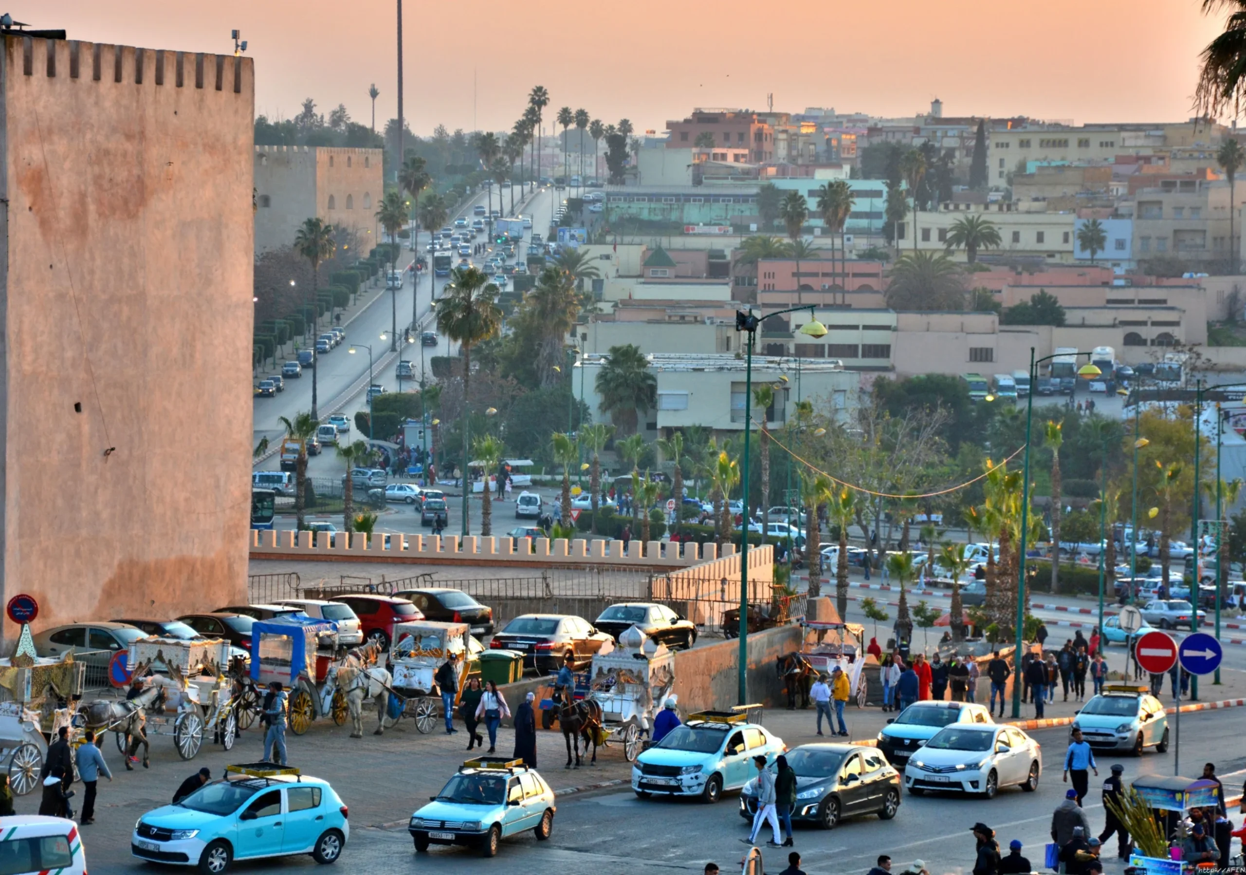 4-Day Morocco Desert Adventure: Tangier to Marrakech