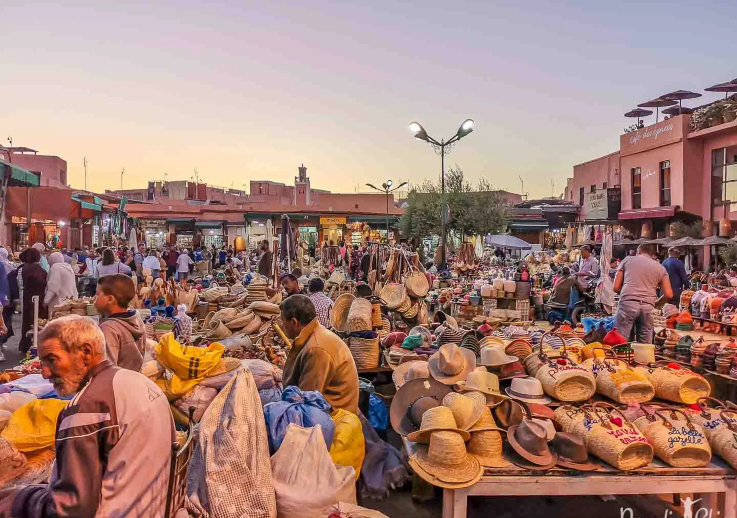 Tour di 6 giorni nel deserto da Marrakech a Casablanca